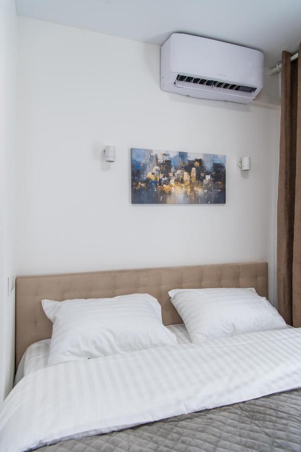 Myfreedom Apartments: Metro Klovska, Near Military Hospital Kyiv Exterior photo